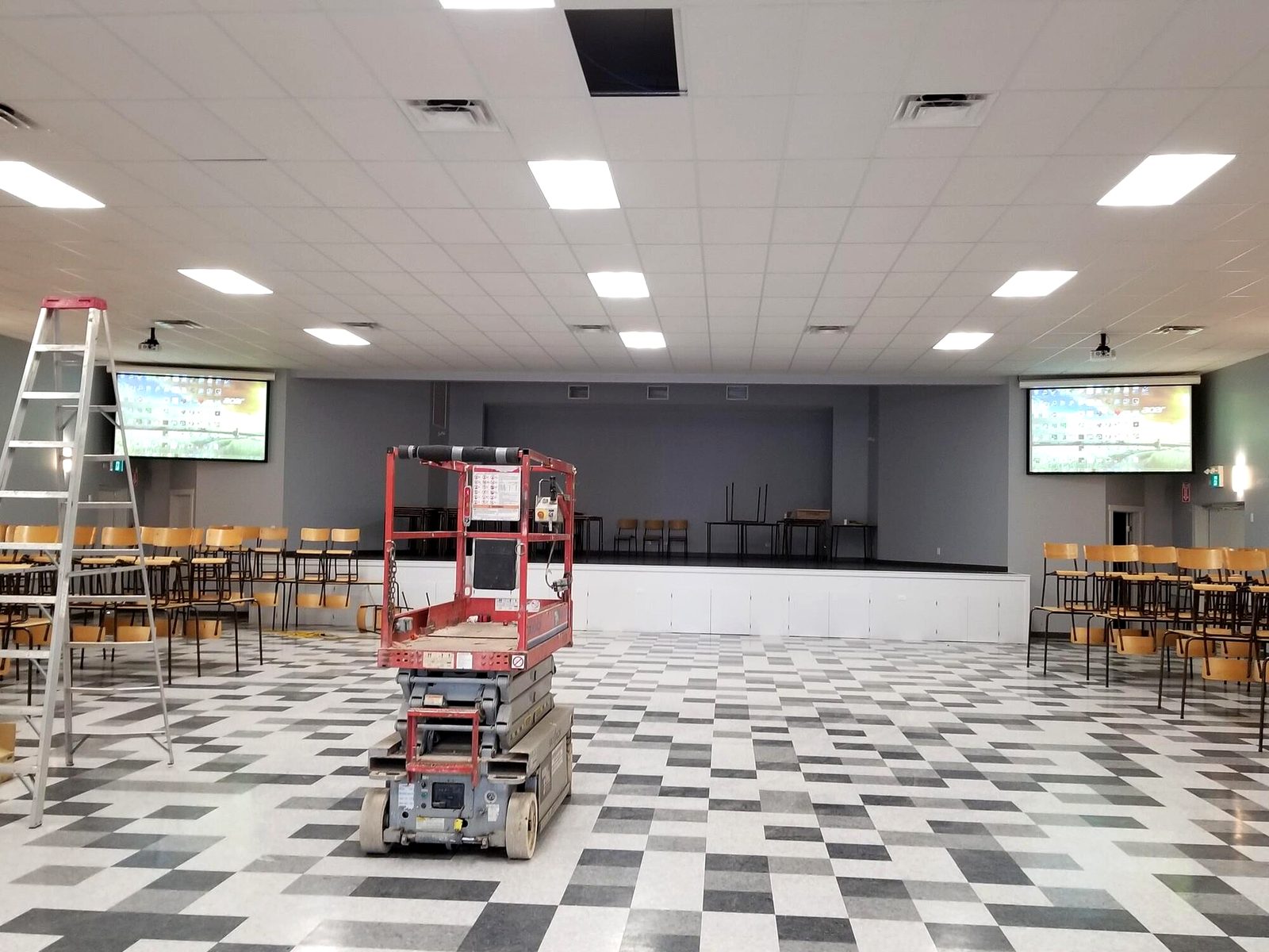Hall projector install